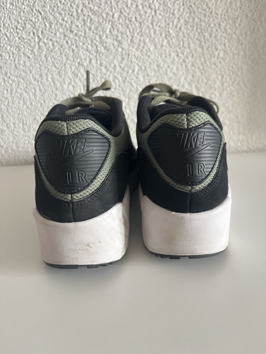 Nike Damenschuhe: Nike Air Max 90 Sneaker Grösse 36 – Gebraucht aus Frauenfeld von heyLani 3