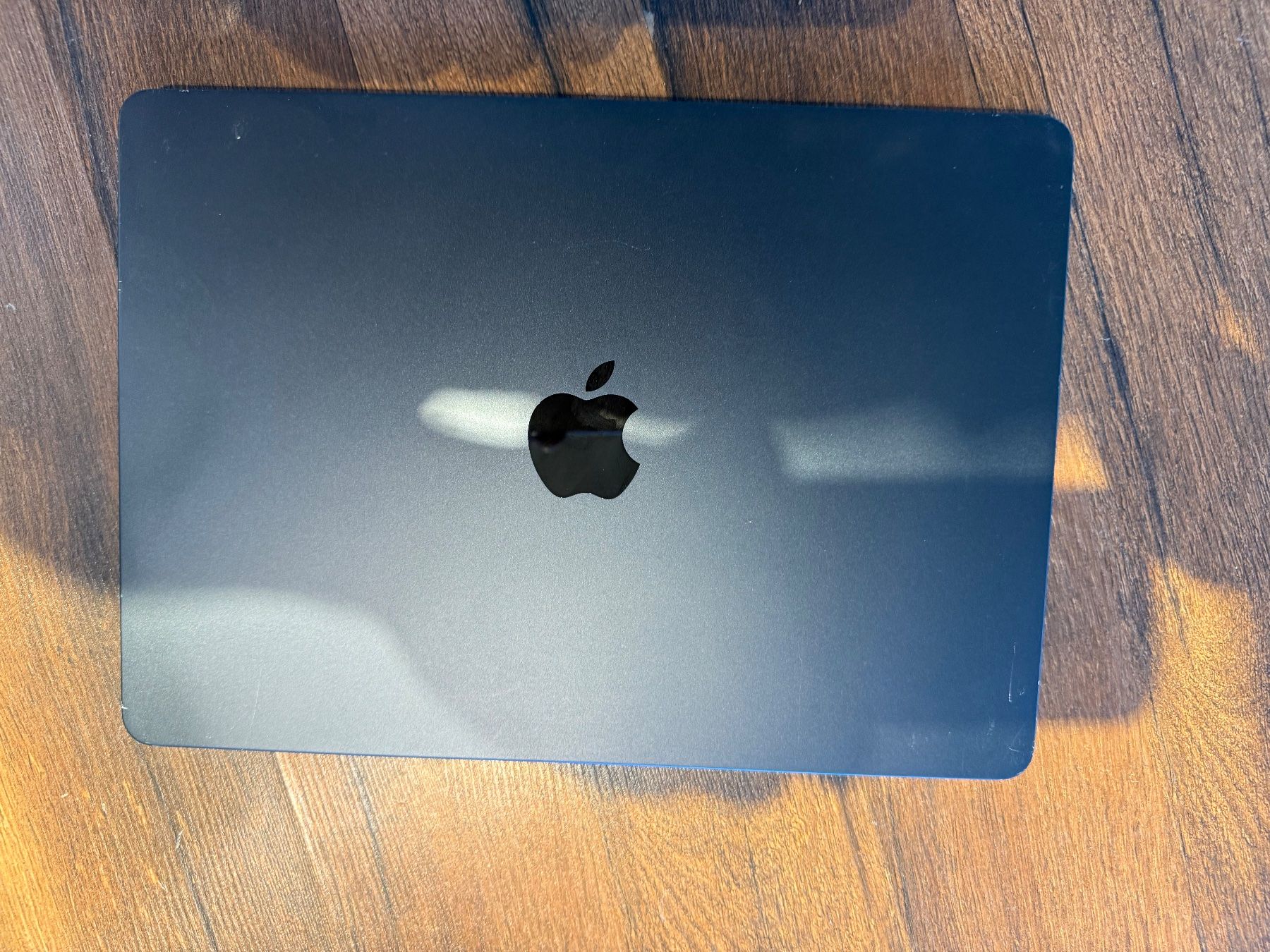 Apple Notebooks: MacBook Air 2022 M2 – Gebraucht aus Siebnen von icrservicesolutions 3