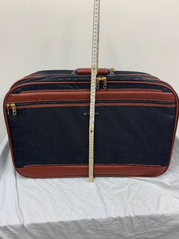 Samsonite Valigie: Samsonite Koffer ohne Rollen – Usato da Steffisburg venduto da zwilling50 2
