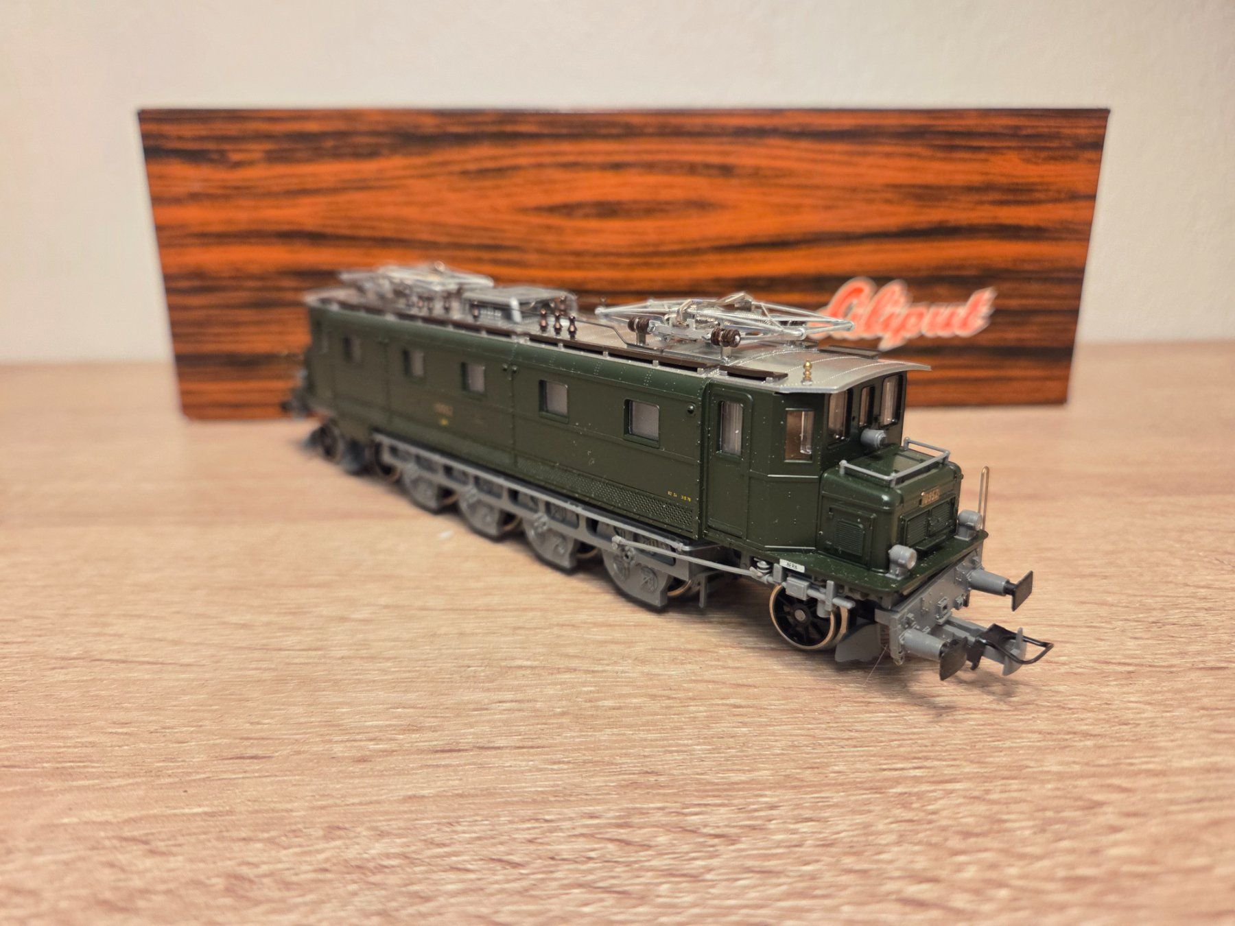 Liliput Modellini di ferrovie: Liliput 4750 E-Lok Ae 4/7 SBB H0 – Usato da St-Aubin-Sauges venduto da Lo_Go 3