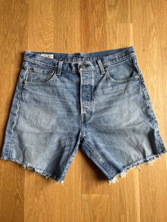 Levi‘s - Jeansshorts 501 93 W32