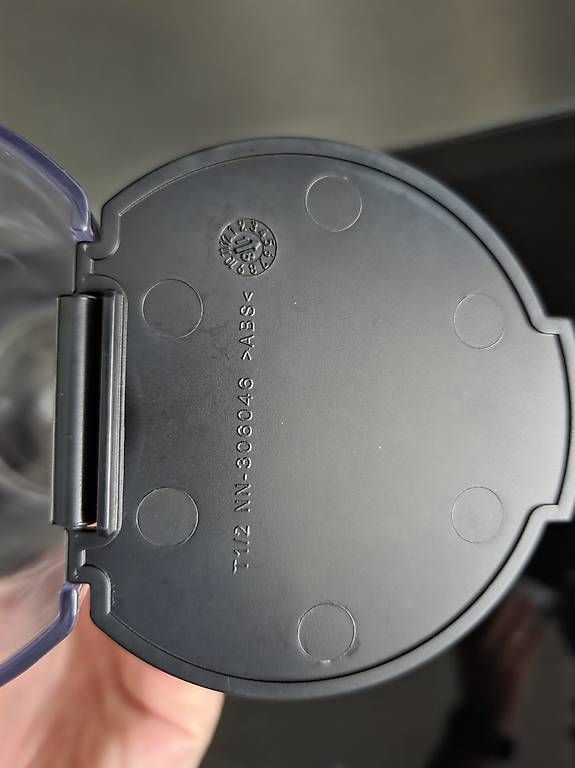 Nespresso Machines à café & Machines à expresso: Réservoir eau machine Nespresso – D'occasion à Sion par ABE25 1
