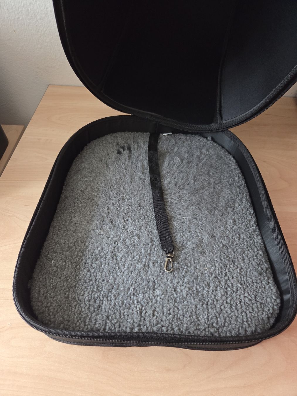 Liege- & Schlafplätze: Hunde Transport Korb 37x34x40 – Gebraucht aus Winterthur von katzen07 4