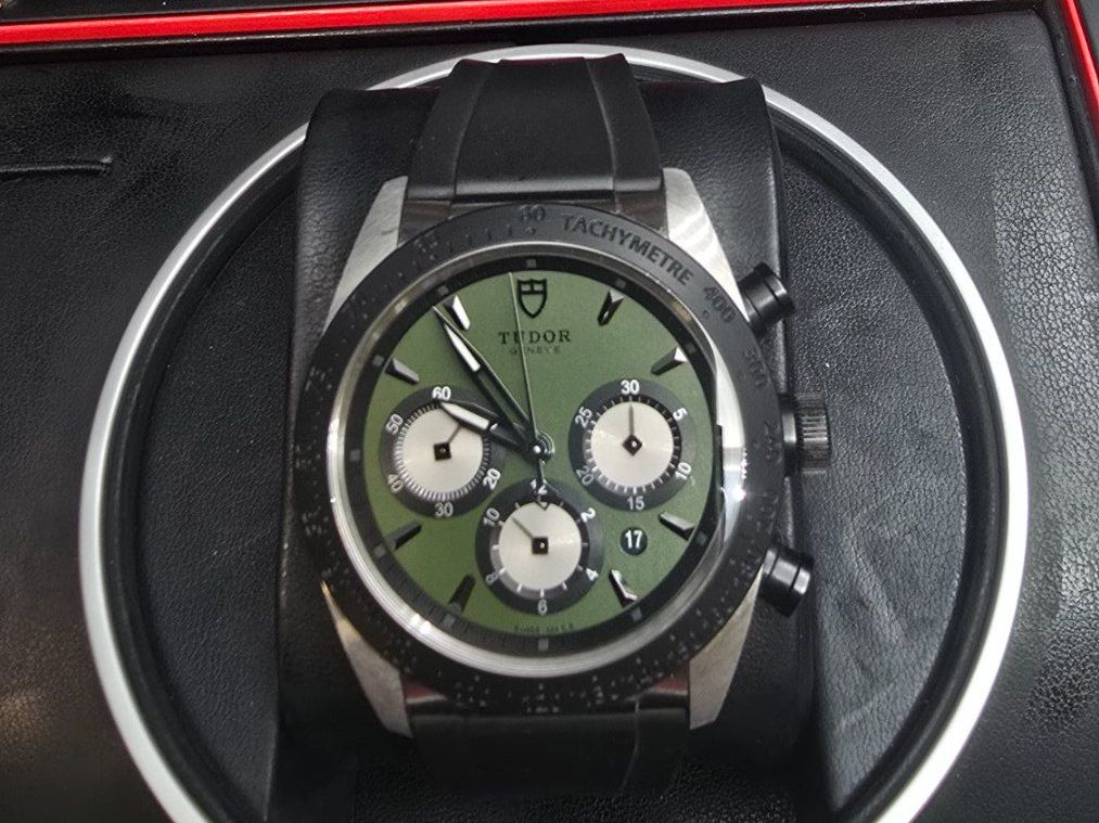 Tudor Uhren: TUDOR – Gebraucht aus La Chaux-de-Fonds von curtitswisswatches