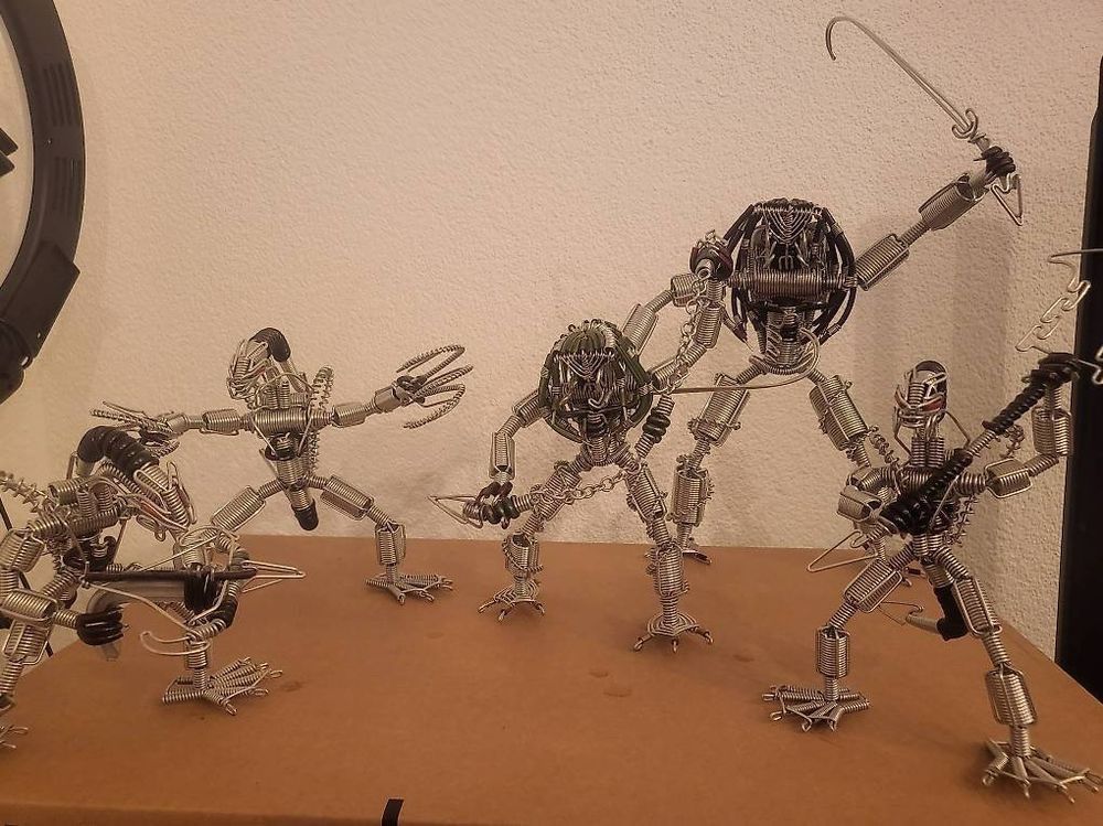 Disney Figuren: Aliens vs Predators Sammelfiguren – Neu (gemäss Beschreibung) aus Gossau von K.A.S 1