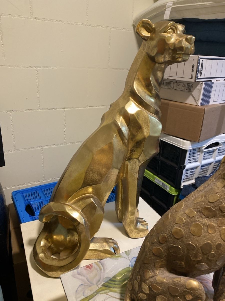 Skulpturen & Statuen: Goldene Panther Figur – Defekt aus Wolfwil von ISAsShop 1