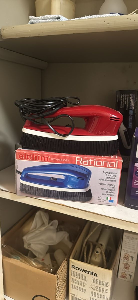 Aspirateurs & Accessoires: Brosse aspirateur de table  – D'occasion à La Chaux-de-Fonds par Andy_desousa