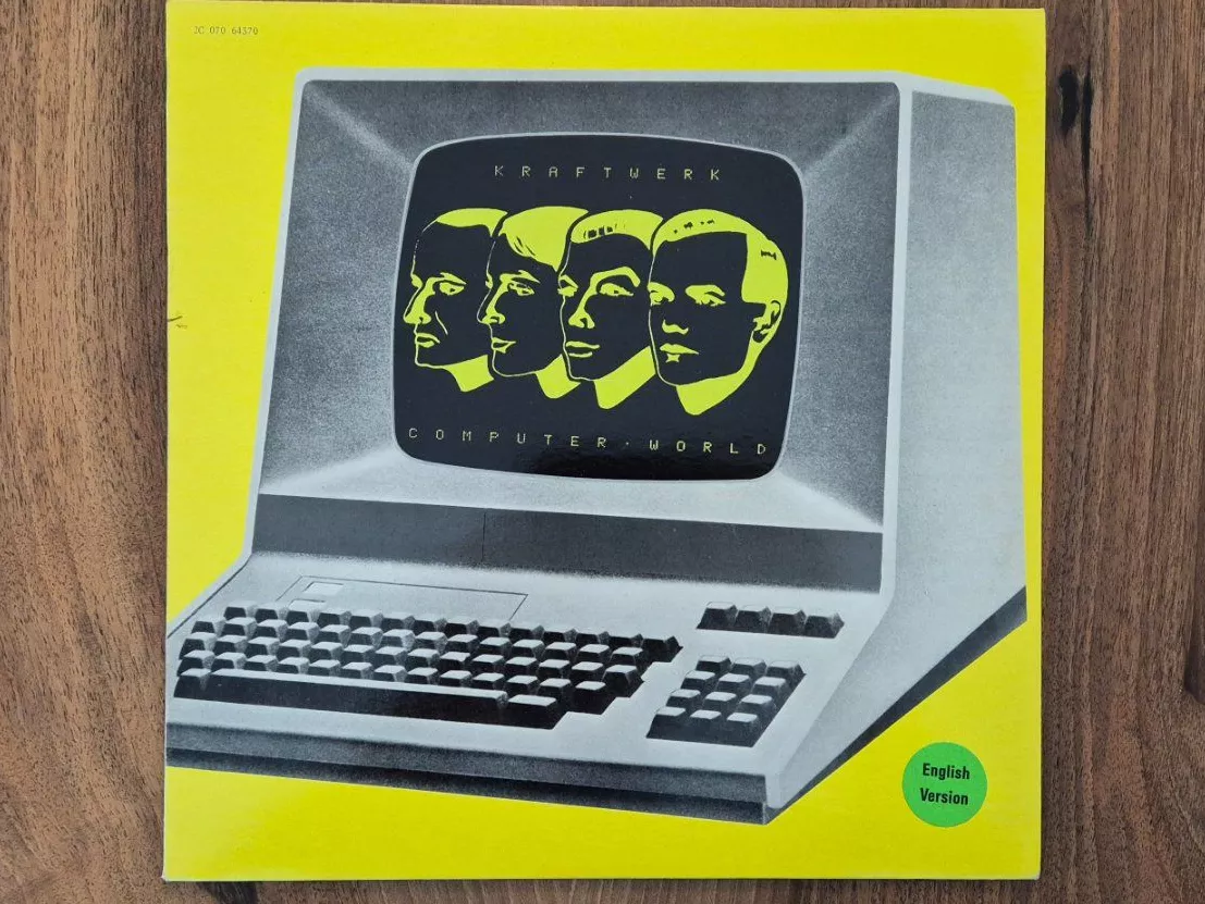 Schallplatten: Kraftwerk - Computer World – Gebraucht aus Emmenbrücke von eneredi