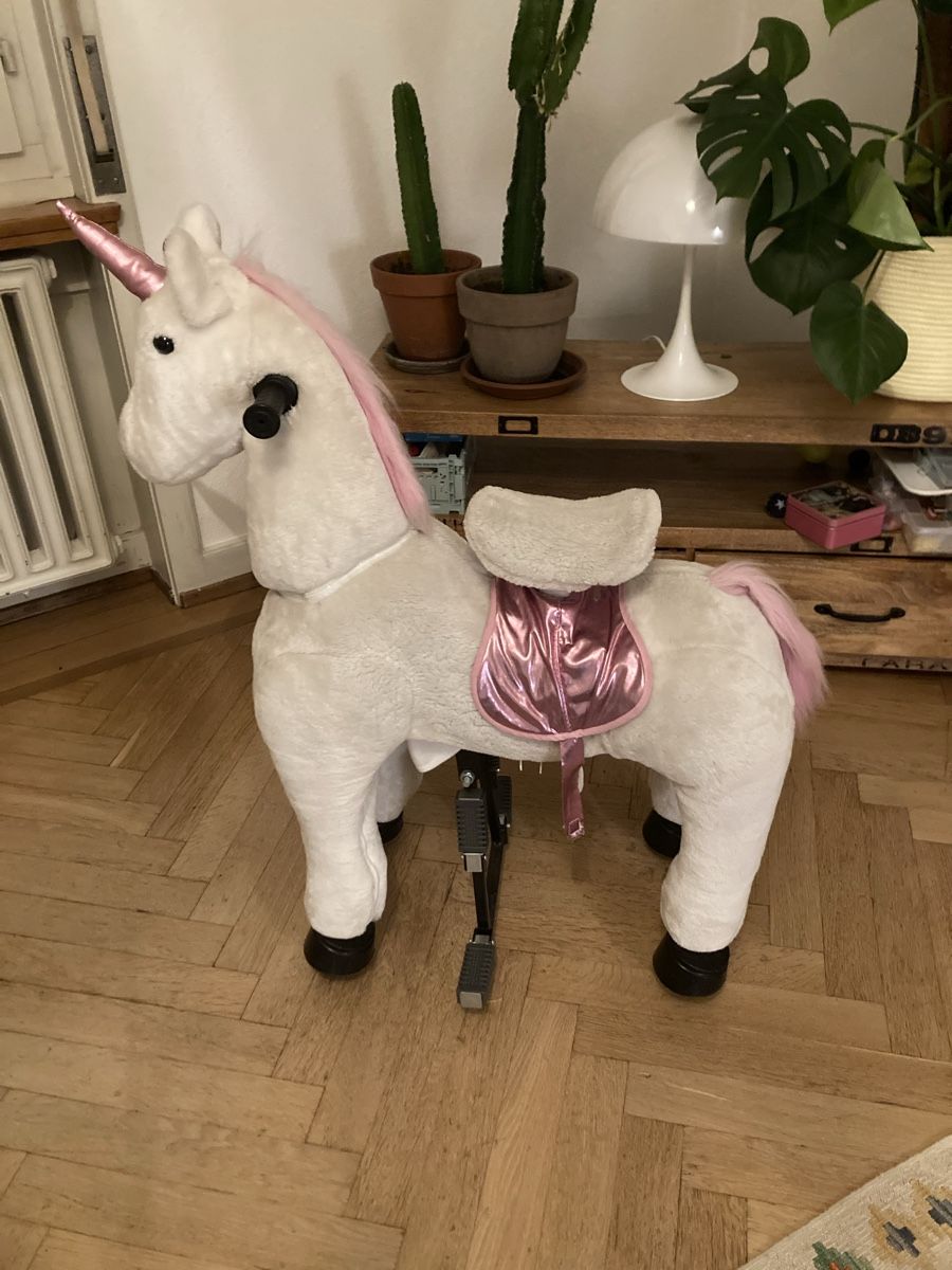 Jouets: Galoppo Einhorn  – D'occasion à Zürich par UrsulaH07