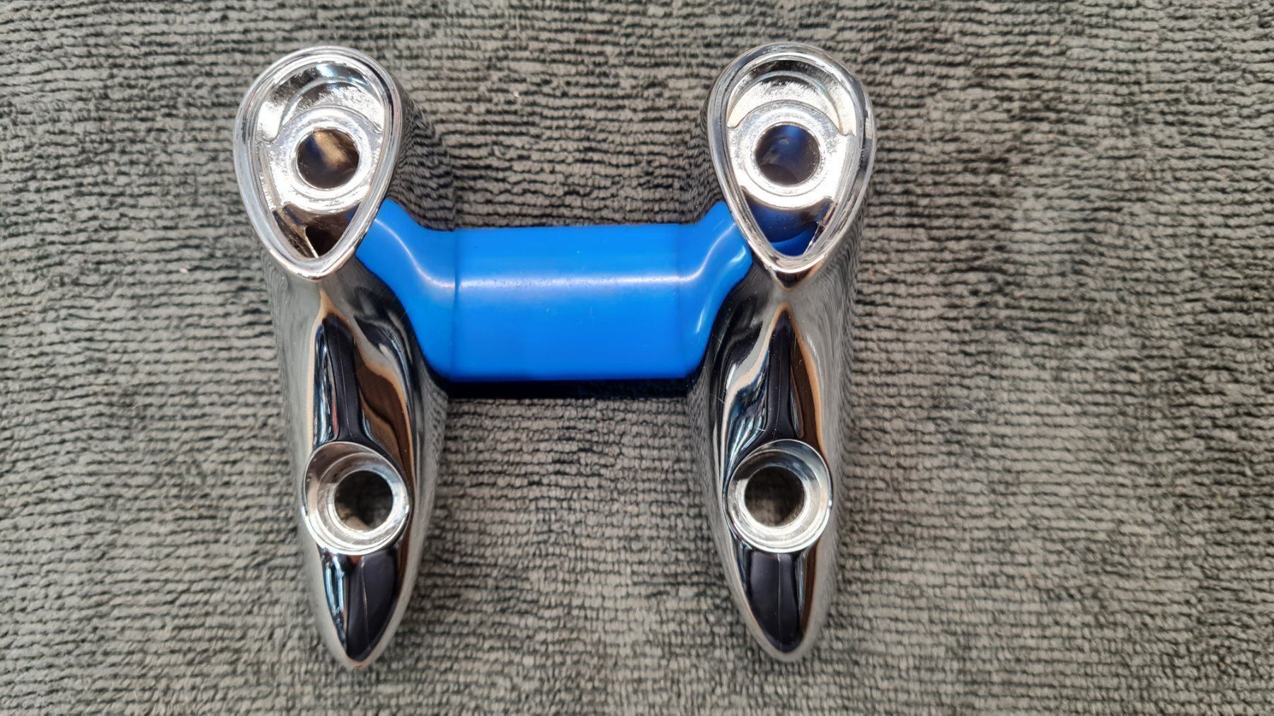 Touring: OEM Harley Road Glide Blinkerhalter Vorn – Usato da Wangen SZ venduto da mollosser 6