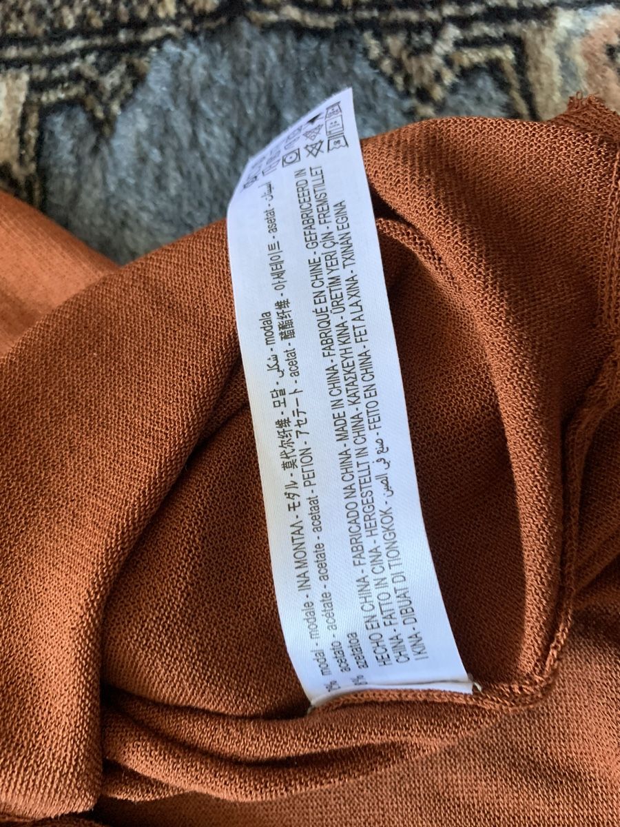 Zara Maglioni & Felpe: ZARA Pullover mit knöpfe – Usato da Gutenswil venduto da Bregenzer8610 4