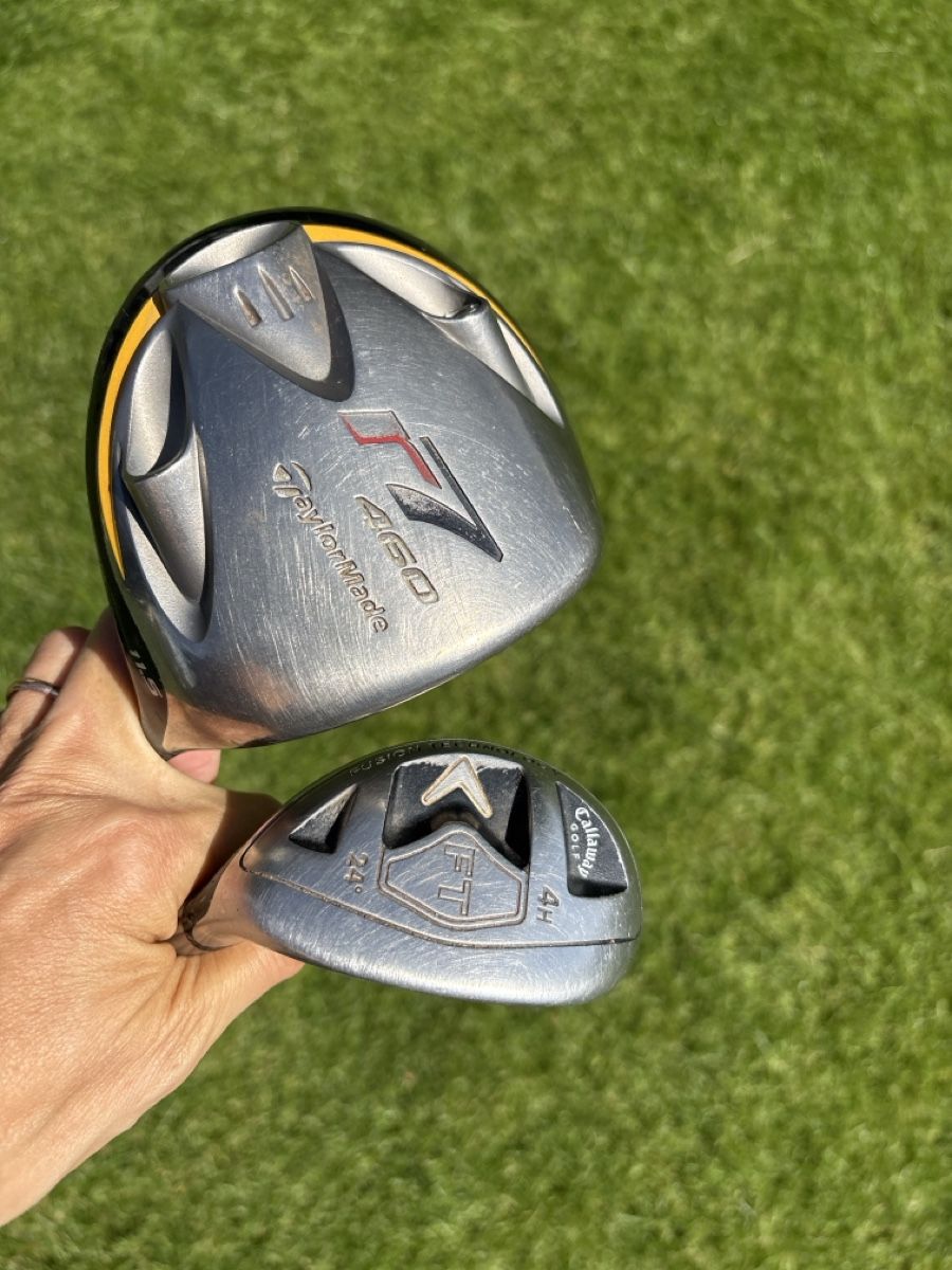 Mazze & Set: PING Golftasche mit Regenschutz und 15 Schläger – Usato da Russikon venduto da Opportunity 8
