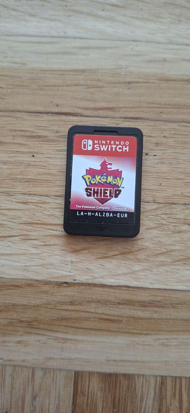 Pokémon Jeux: Pokémon Schild neu – Neuf (Voir description) à St. Gallen par samfuel 3