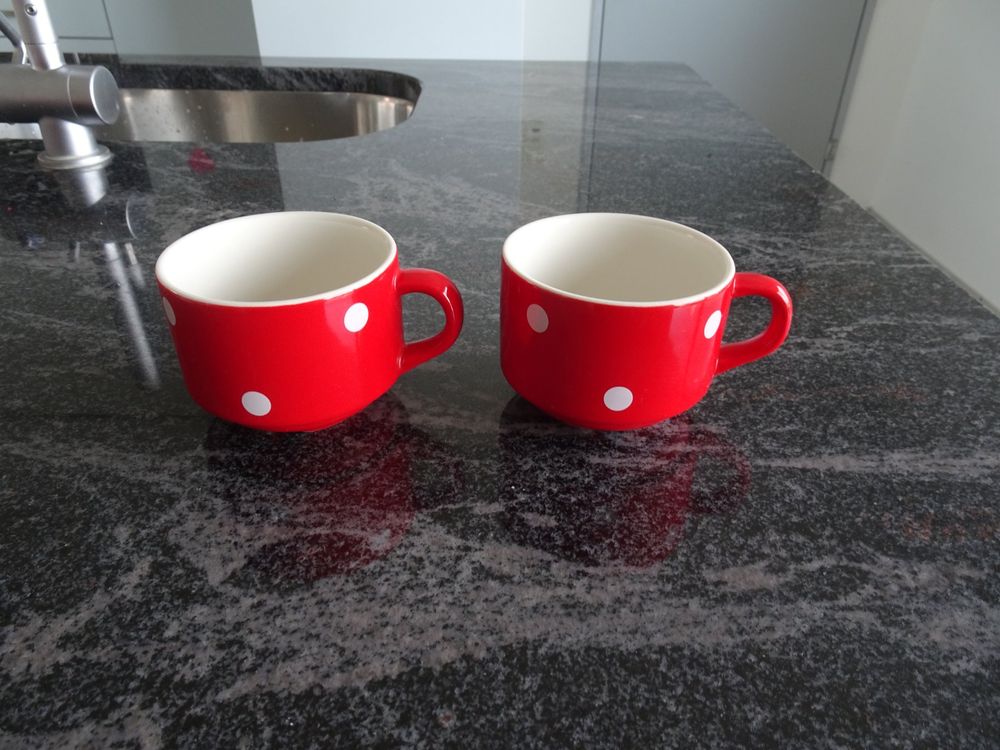 Rössler Heidi Tassen rot mit weissen Punkten Total 2 Stück (Gebraucht ...