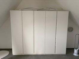 IKEA PAX Kleiderschrank in weiss - neuwertig