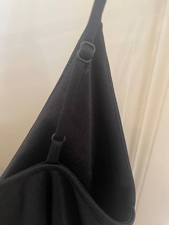 Vestiti: Petite robe noire satin Zara  – Usato da Genève venduto da cel_zk6m 1