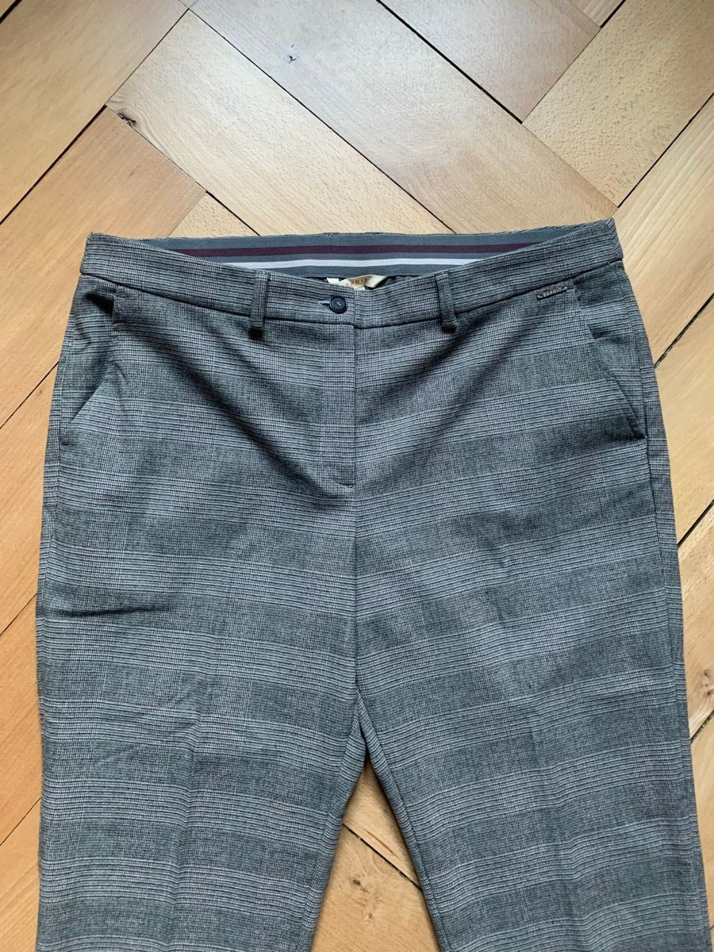 Esprit Hosen: ESPRIT - Glencheck Hose hellgrau 40 – Gebraucht aus Zürich von Diazaio 1