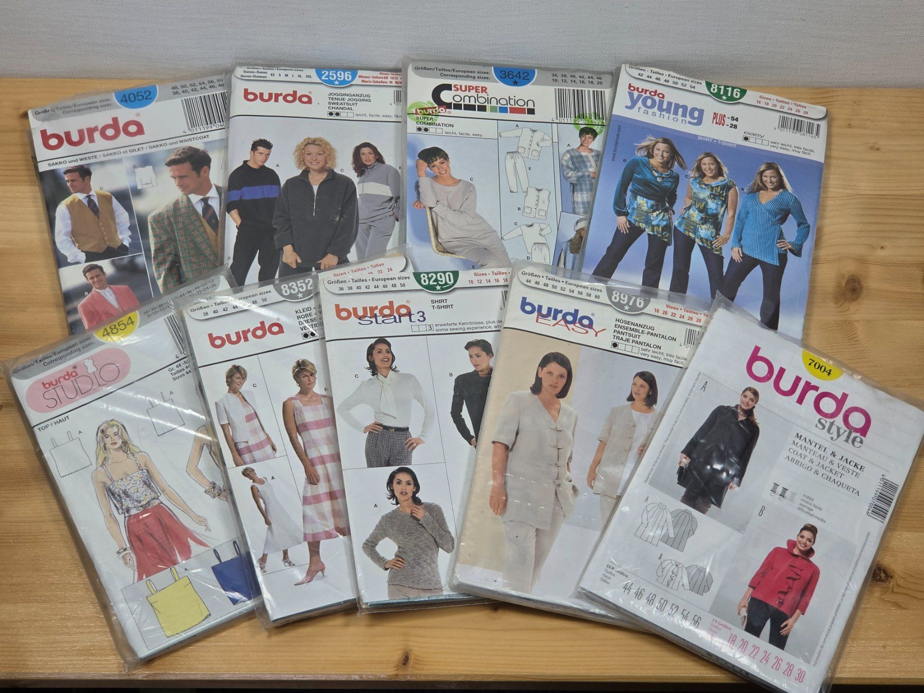Cartamodelli: Set: 9 Burda Schnittmuster für Erwachsene – Usato da Wil SG venduto da gle_n2ty