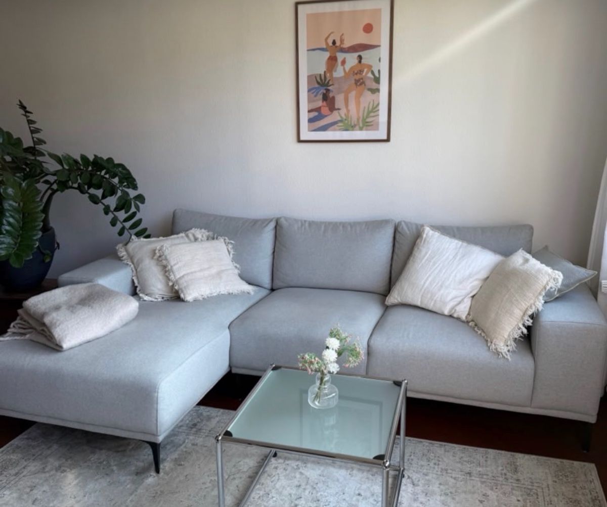 Livique Divani: Ecksofa hellgrau mit Récamiere guter Zustand – Usato da Bern venduto da muk_f9n8