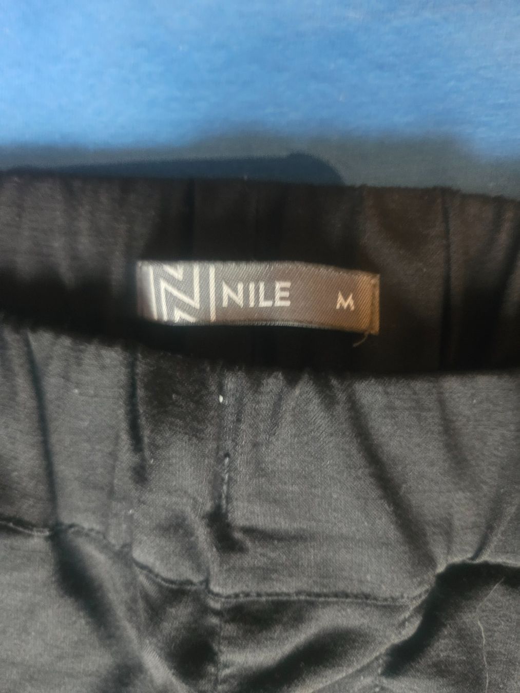 Nile Pantaloni: Stoffhose NILE, Gr. M – Usato da Aefligen venduto da Ninibe4 1