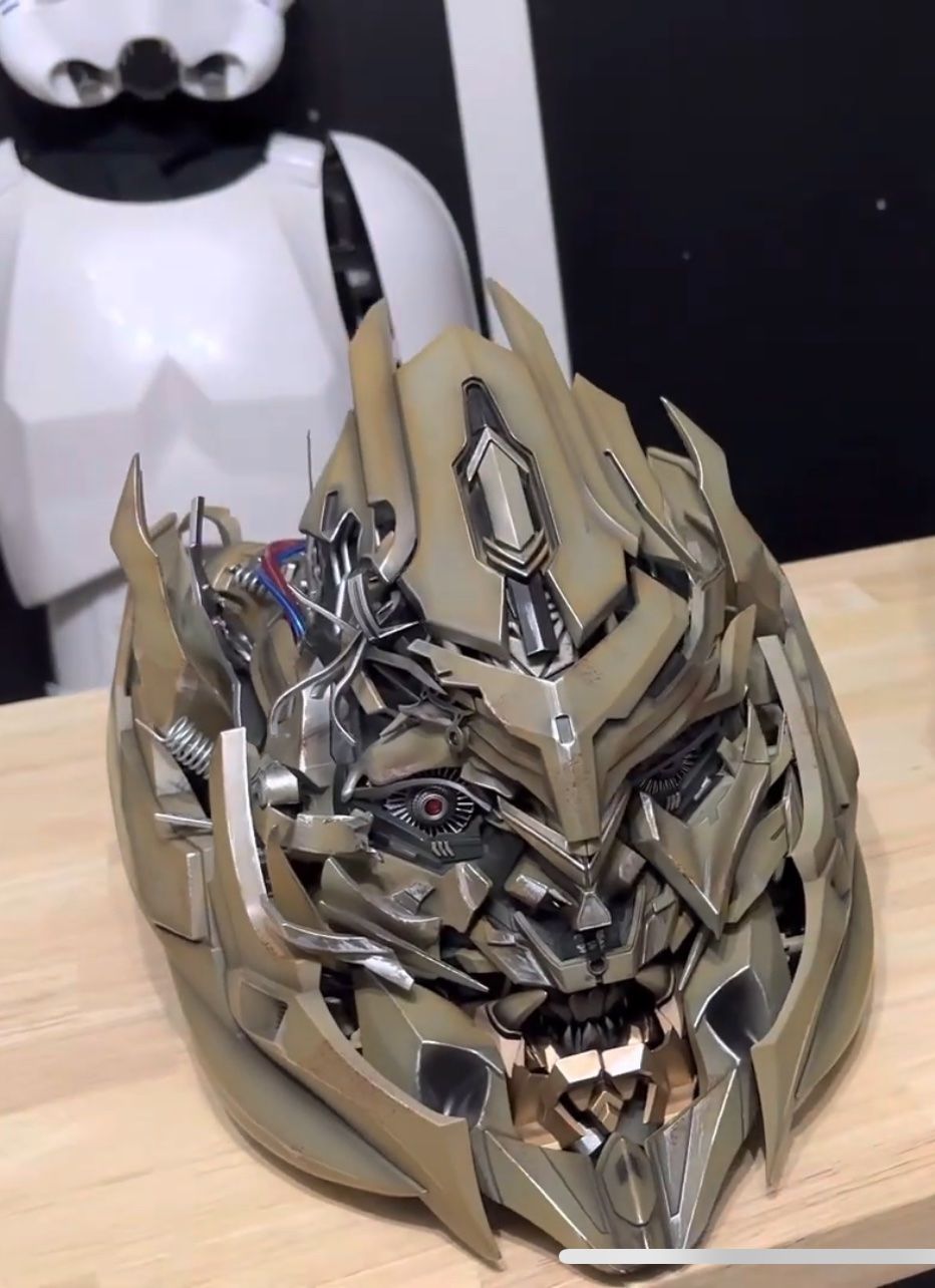 Helme & Visiere: Megatron Kopf\Helm. Hoch detailliert – Neu (gemäss Beschreibung) aus Lohn-Ammannsegg von JarvisSystem2.0 2