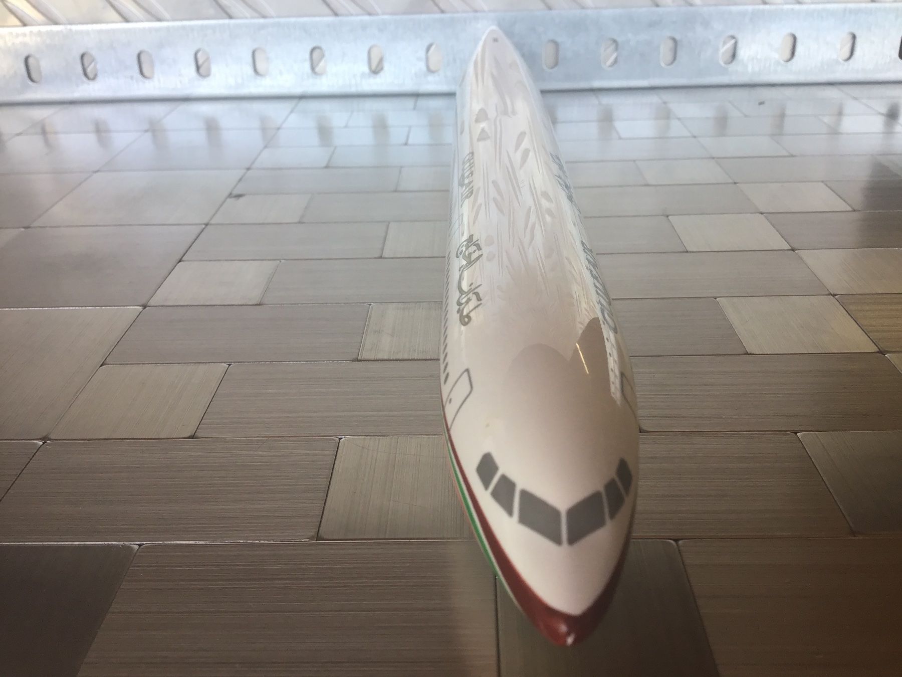 Kit di modellismo & Modellini statici: GULF AIR A340-300 – Usato da Männedorf venduto da Spezial-Modelle 2