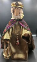 Schwarzenberger Krippenfigur / edler König