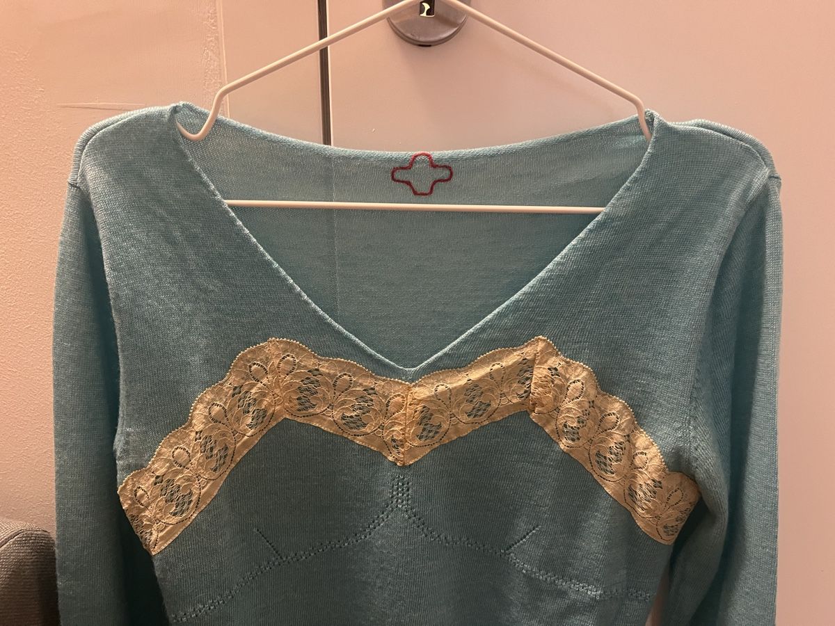 Pullover & Sweatshirts: A.F. Vandevorst Pullover aus Merinowolle mit Spitze  – Gebraucht aus Ebmatingen von dartim 2