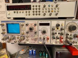 Teltronix Oszilloskop und HP Universal Counter