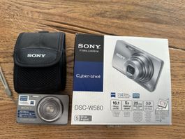 Sony Cyber-Shot DSC-W580 Kamera mit Zubehör