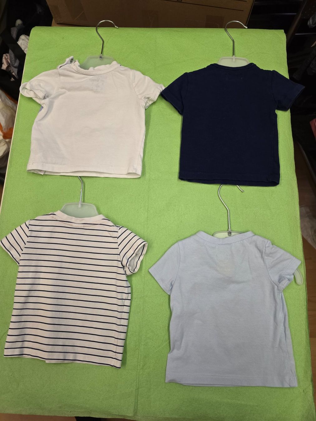Camicie, Top & T-shirt: T shirts Grösse 62 – Usato da Schönenwerd venduto da Chez_Mimi 1