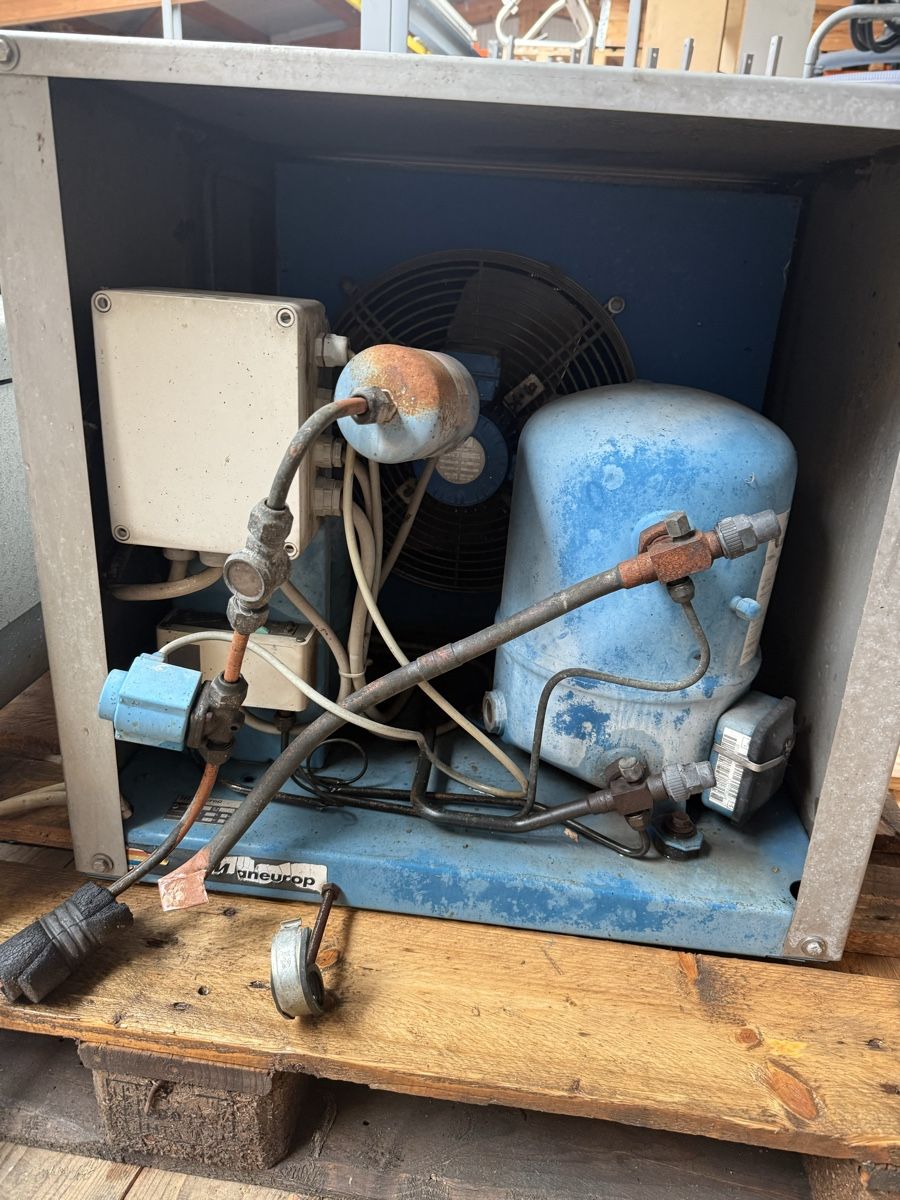 Delaval Équipements de traite: Delaval Milchtank 1030l – D'occasion à Werdenberg par coci86 2