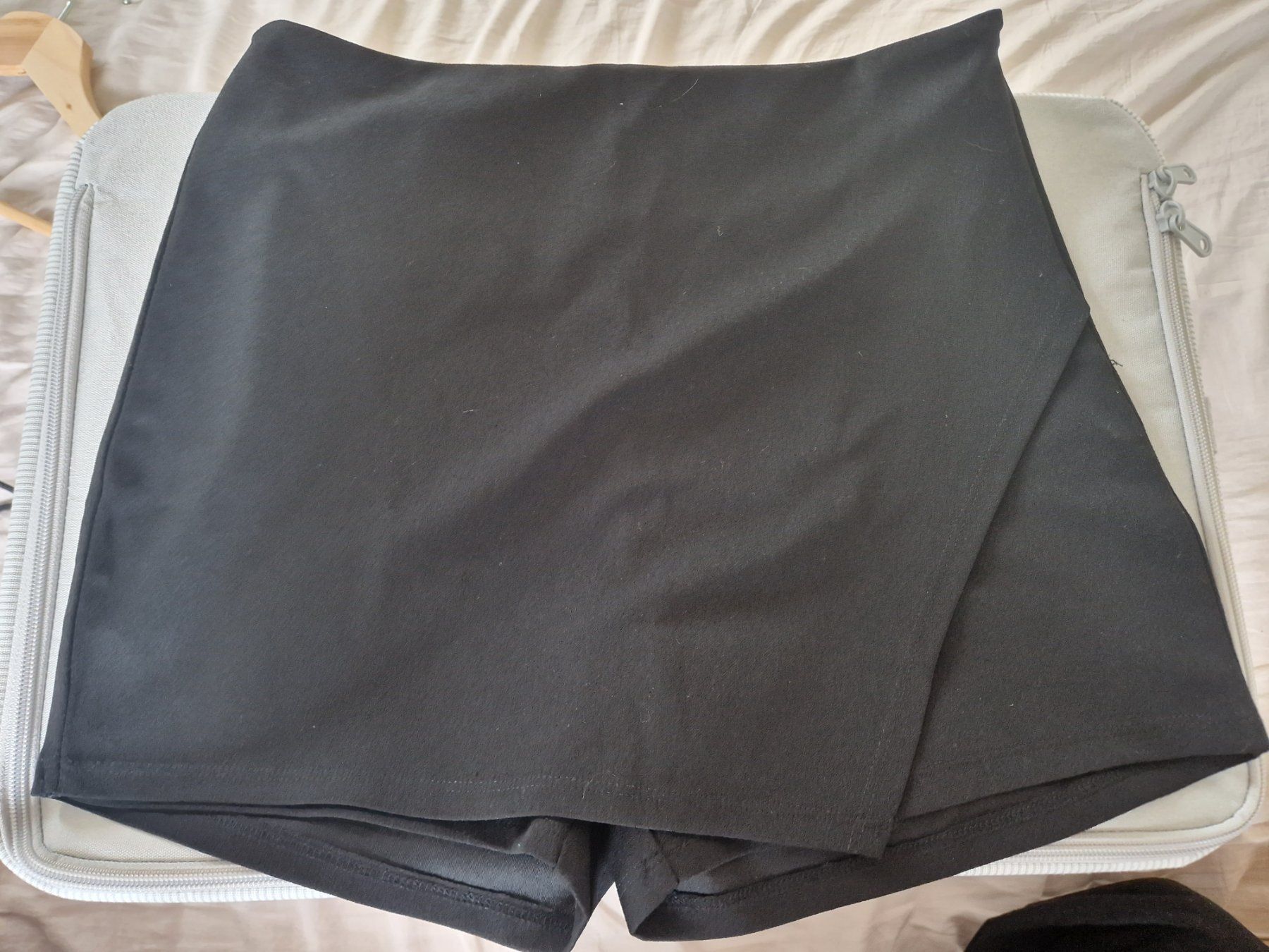 Pantalons: Shorts – Neuf (Voir description) à Däniken SO par ali_z5pd