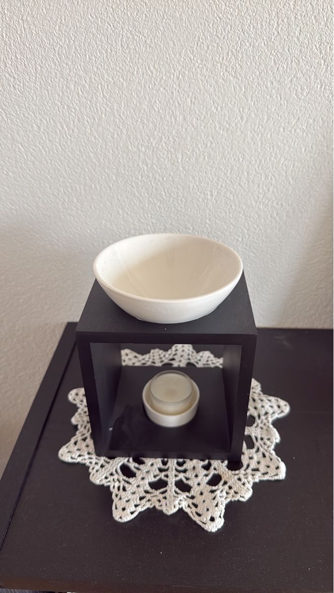 Diffuseurs: Schwarz-weiss Duftlampe – D'occasion à Zürich par Hugsy30