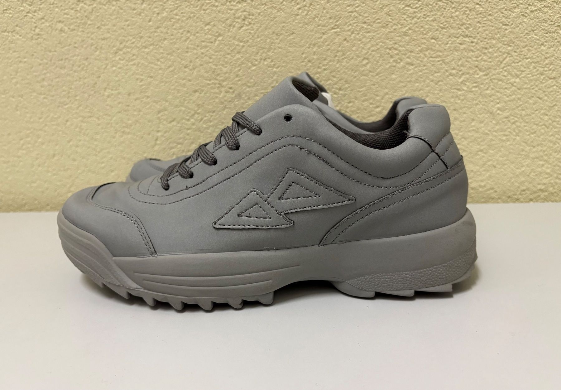 Chaussures hommes: Schuhe / Sneakers Gr.41 – Neuf (Voir description) à Basel par tif_m2h6 7