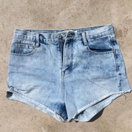 Zara Jeans Shorts (36)
