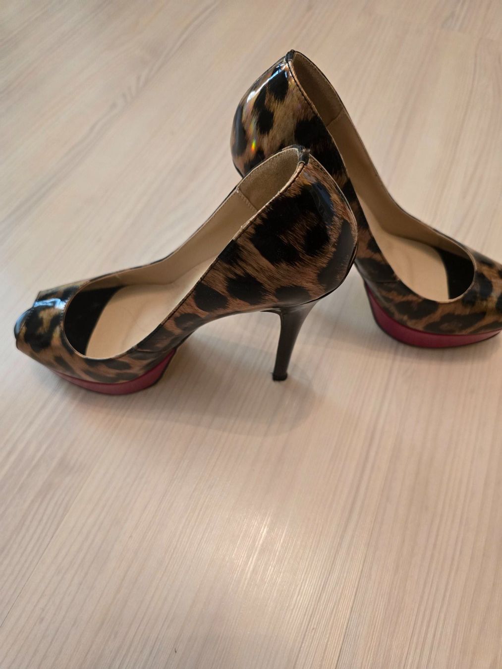 Damenschuhe: High Heels – Neu (gemäss Beschreibung) aus Gutenswil von evita.64