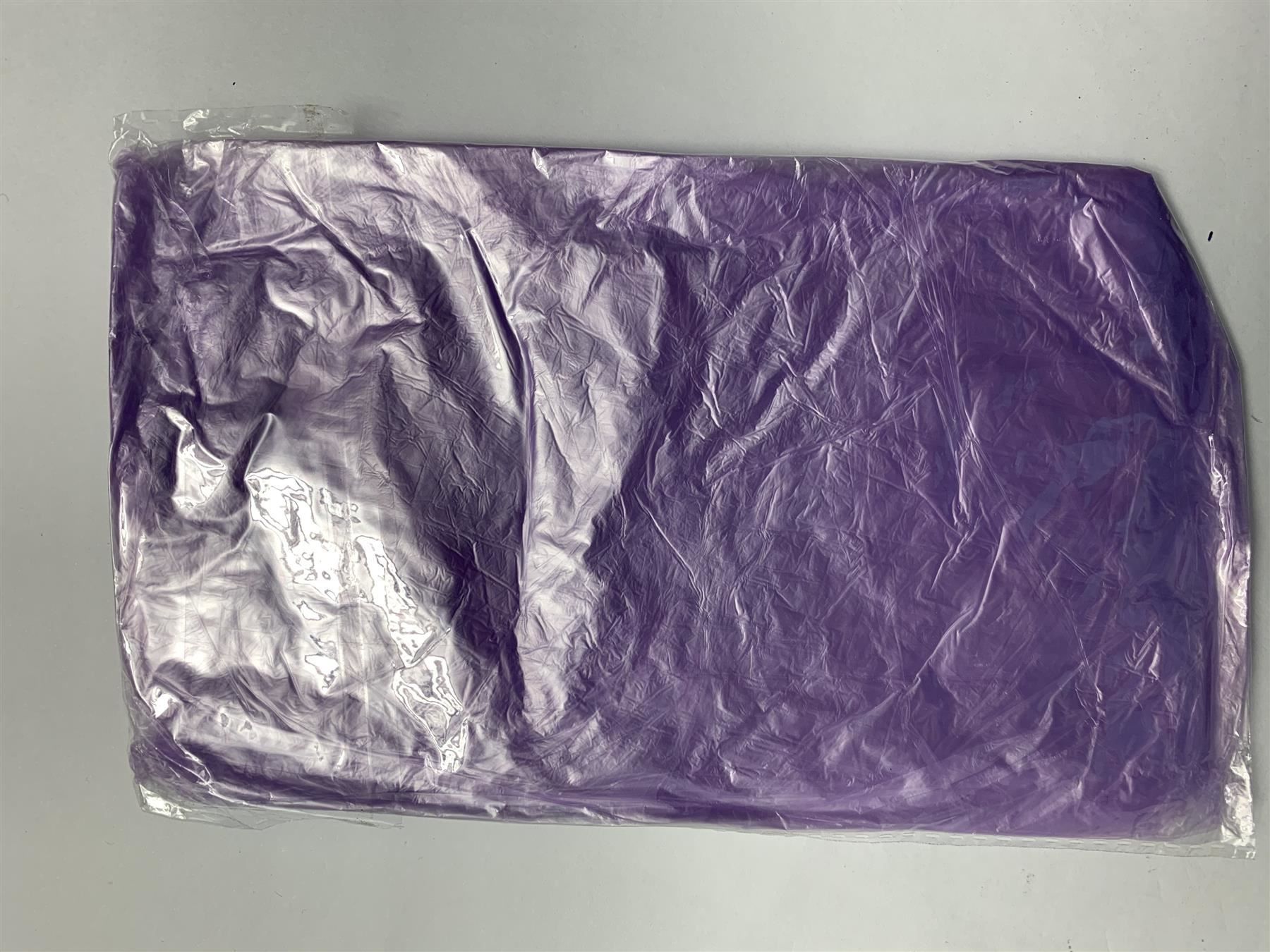 Cappotti: Regenponcho Einweg Notfall Poncho  VIOLE – Nuovo e nell'imballaggio originale da Aesch ZH venduto da Goonies_1