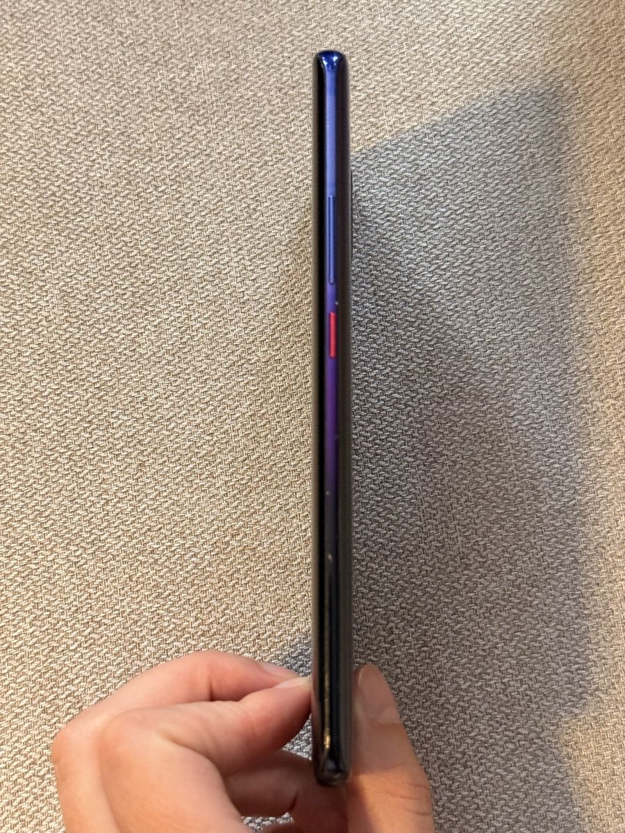 Huawei Telefoni cellulari / Smartphones: Huawei mate 20 pro  – Nuovo (secondo la descrizione) da Einigen venduto da iva_86t8 2