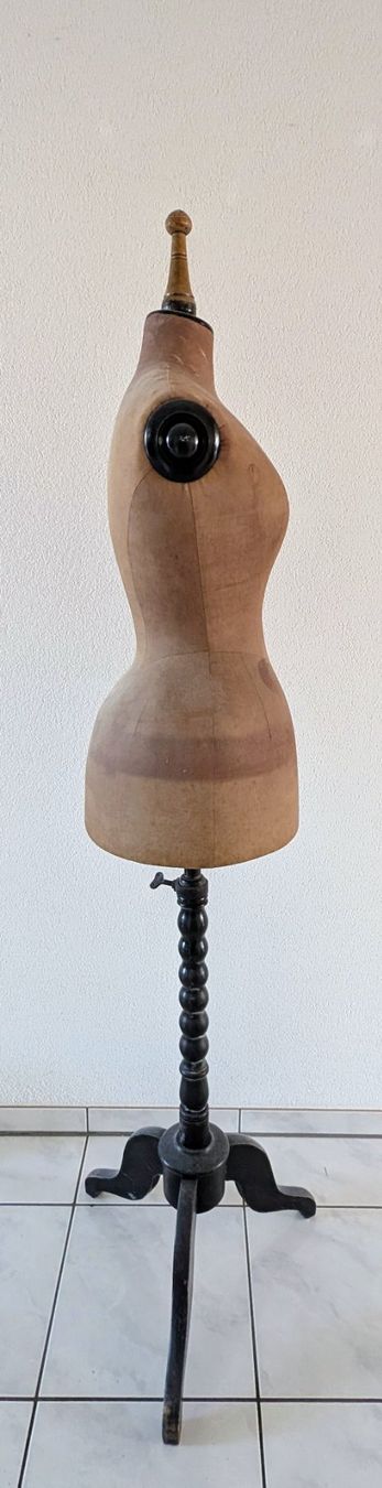 Ladenausstattungen & Messebau: Schneiderbüste – Gebraucht aus Amriswil von rabi66 2