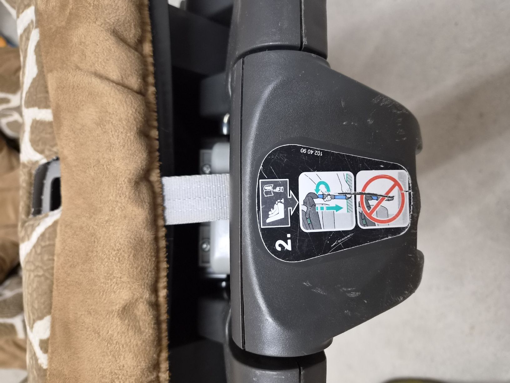 Britax Römer Auto-Kindersitze: Britax Römer King plus Big Giraffe – Gebraucht aus Zürich von Tiptec 6