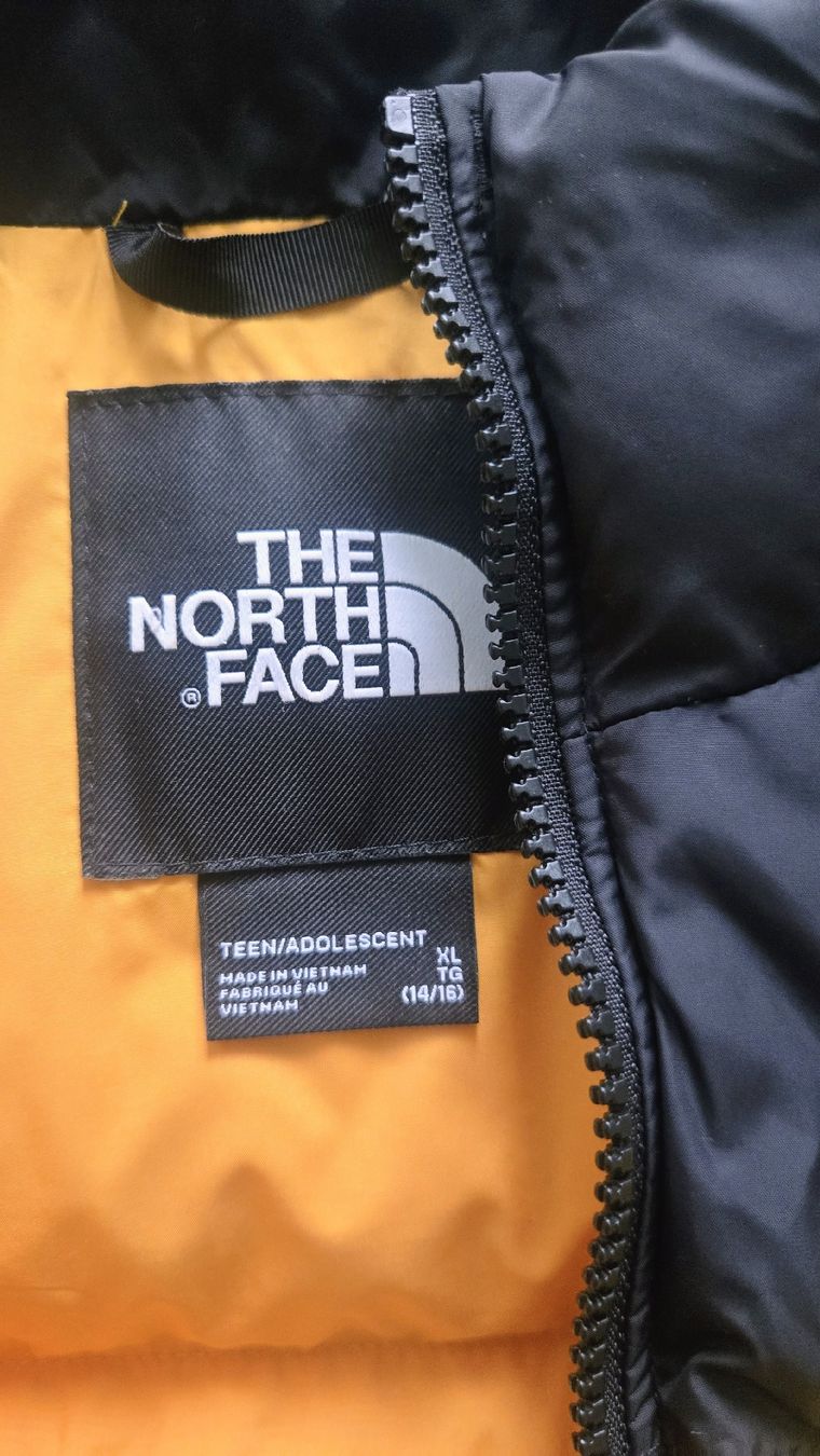 North Face Jacken: Veste doudoune enfant ado North Face – Gebraucht aus Valeyres-sous-Rances von Untitled 1