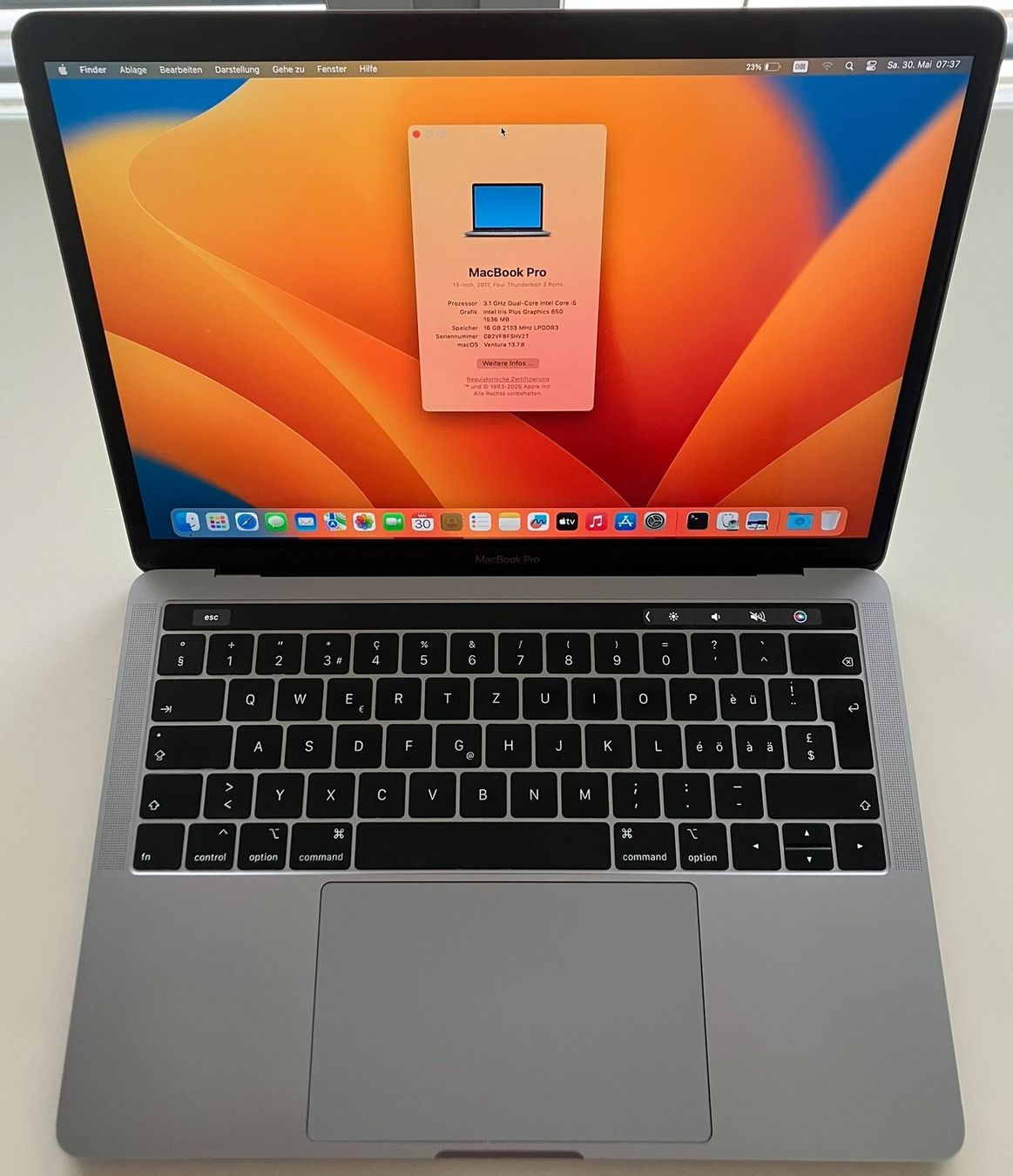 Apple Notebook: MacBook Pro 13" 2017 / 16GB / 256GB SSD / Touch Bar – Usato da Meisterschwanden venduto da Discus0