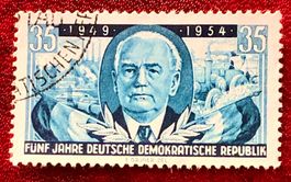 Briefmarken aus DDR 5 Jahre gestempelt Siehe Original Fotos.