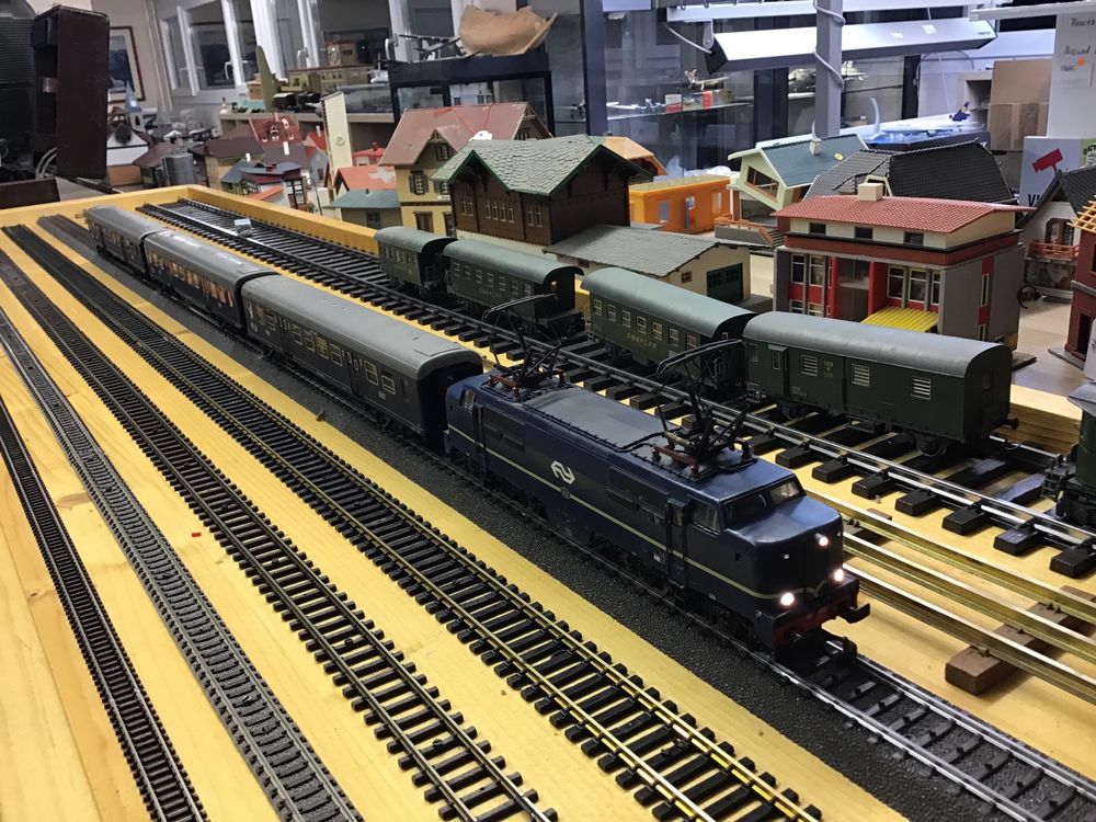 ZUBI MODELLEISENBAHNEN visual data 5