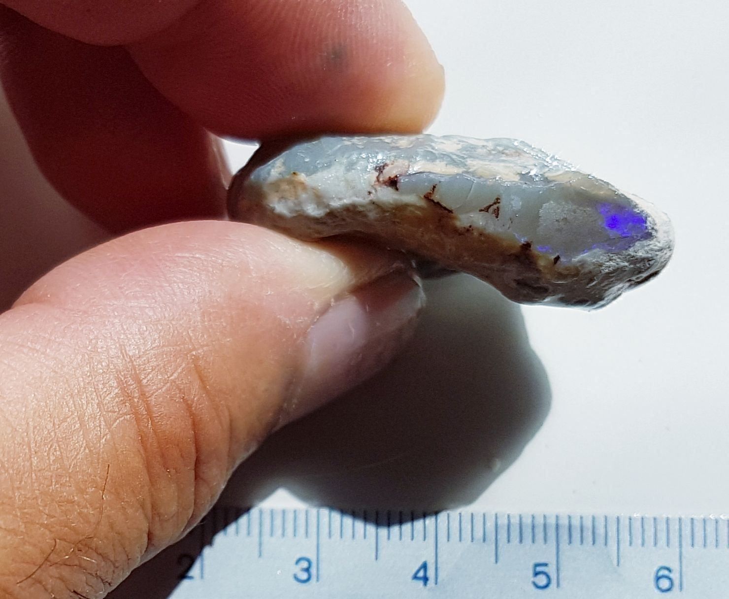 Pierres précieuses: Schwarze Australian Opal 50.0ct – Neuf avec emballage d'origine à zuerich par Jewlsdesign