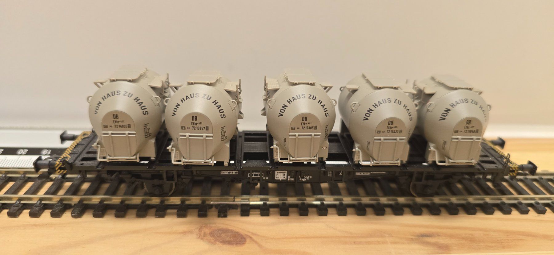 Märklin Modellini di ferrovie: Märklin 48533 Behältertragwagen der DB – Nuovo (secondo la descrizione) da Büsserach venduto da ModellbahnDepot 3