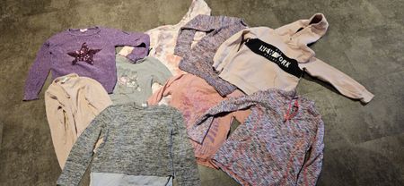 Diverse Pullover Gr. 134-140