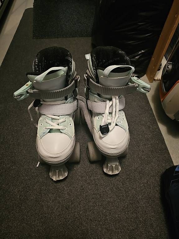 Patins à roul. & inline: Rollschuhe Kinder – D'occasion à Sursee par iva_jcp7