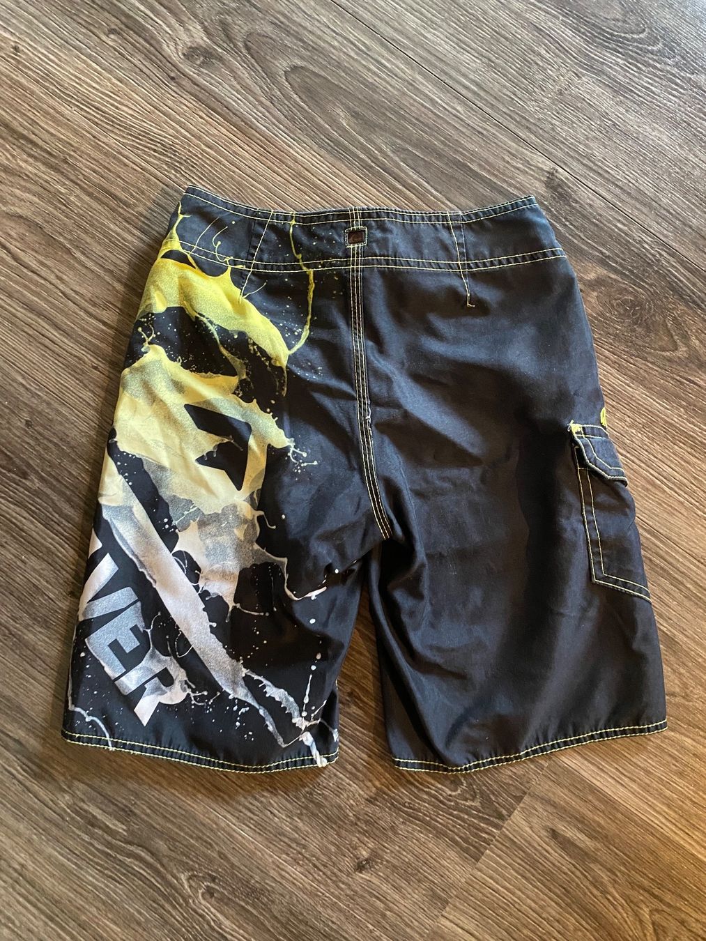 Quiksilver Hosen: Short QuickSilver 8 ans – Gebraucht aus Chermignon-Bas von mioumiou35 1